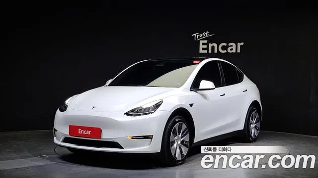 Tesla Model Y Long Range