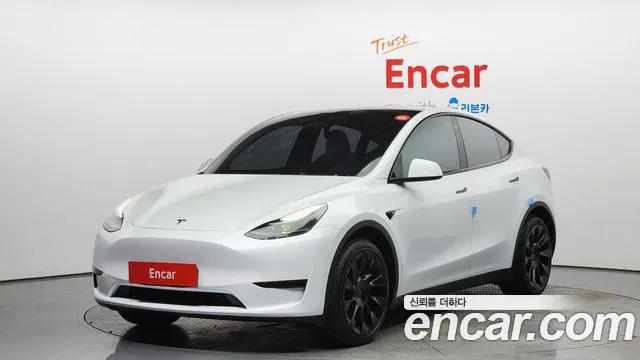 Tesla Model Y RWD