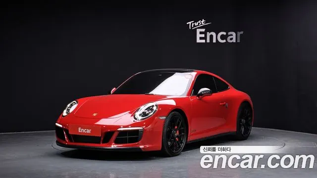 Porsche 911 Carrera 4 GTS
