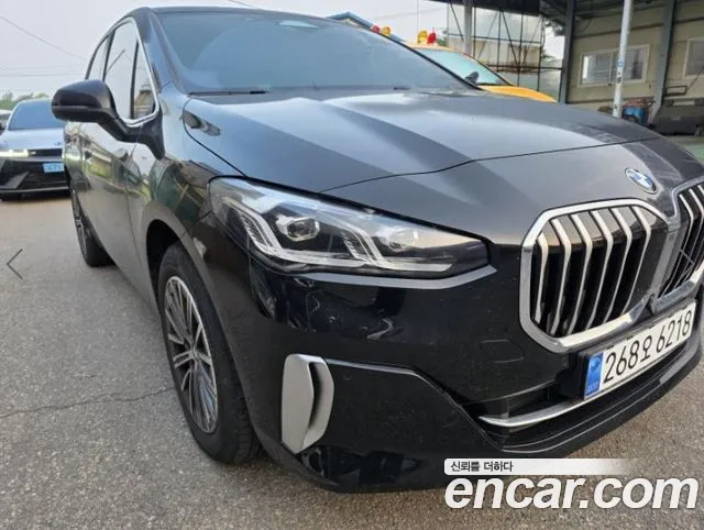 BMW 2-Series 220i Luxury
