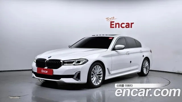 BMW 5-Series 520i Luxury