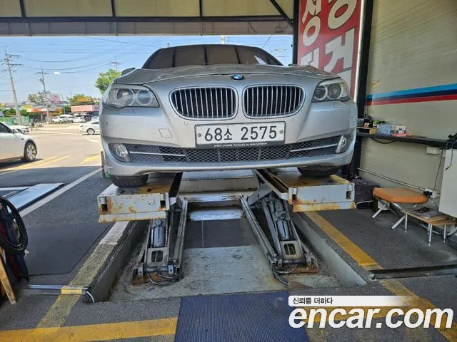 BMW 5-Series 528i