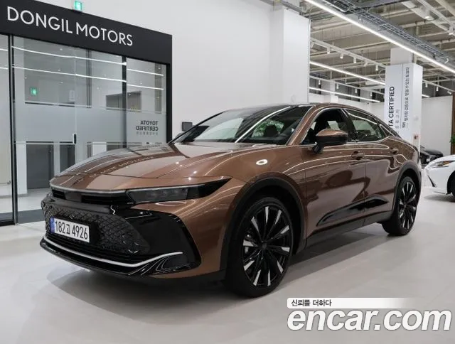 Toyota Crown 2.4 4WD Dual Boost HYbrid