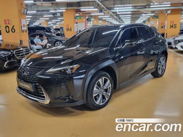 Lexus UX 2WD