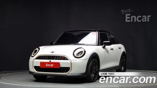 Mini Cooper 5 Door Favoured