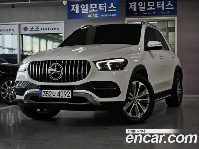 Mercedes-Benz GLE-Class GLE300d 4MATIC