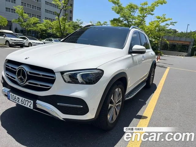 Mercedes-Benz GLE-Class GLE300d 4MATIC