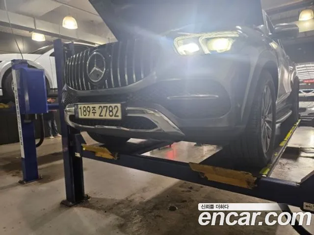 Mercedes-Benz GLE-Class GLE300d 4MATIC
