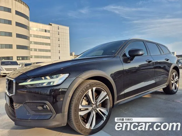 Volvo V60 B5 Pro AWD