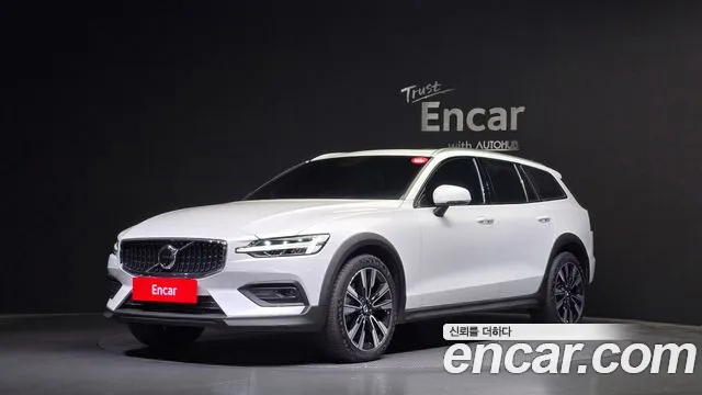 Volvo V60 B5 Ultimate AWD