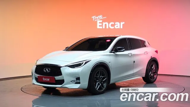 Infiniti Q30 2.0 Premium