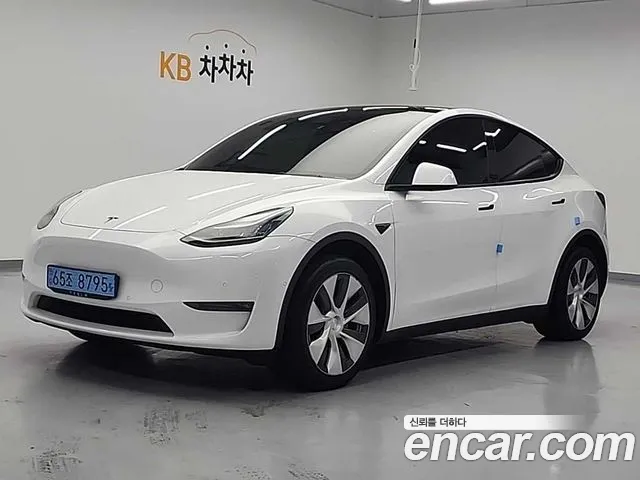 Tesla Model Y Long Range