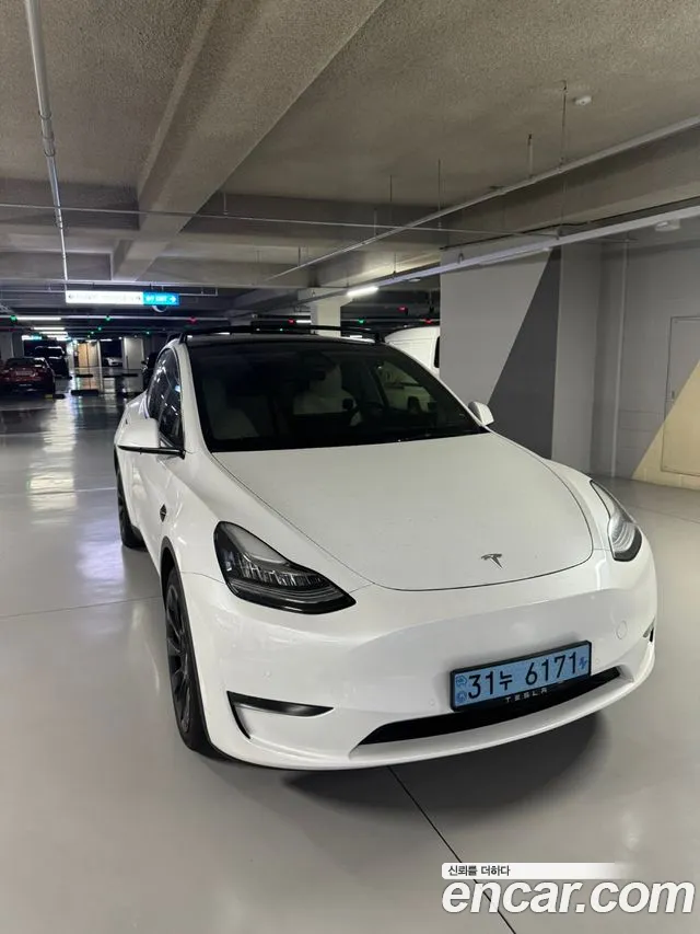 Tesla Model Y Long Range