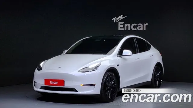 Tesla Model Y Long Range