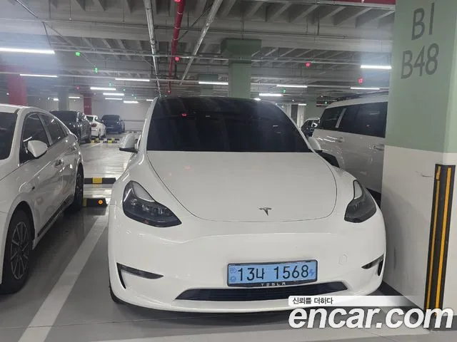 Tesla Model Y Long Range