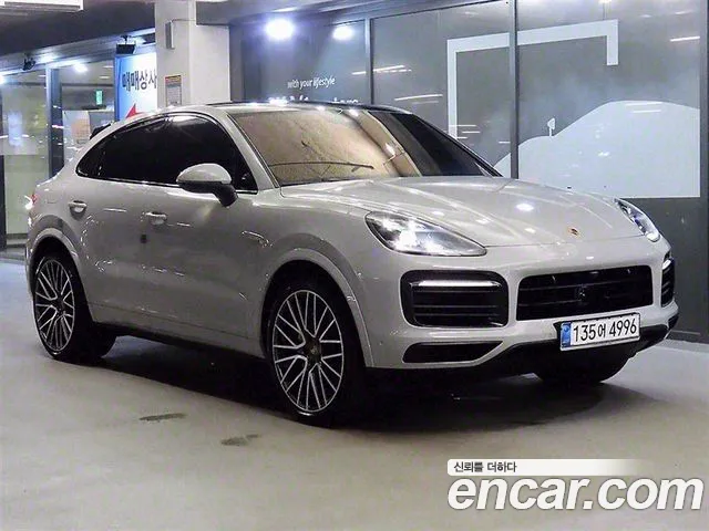 Porsche Cayenne 3.0 E-Hybrid Coupe