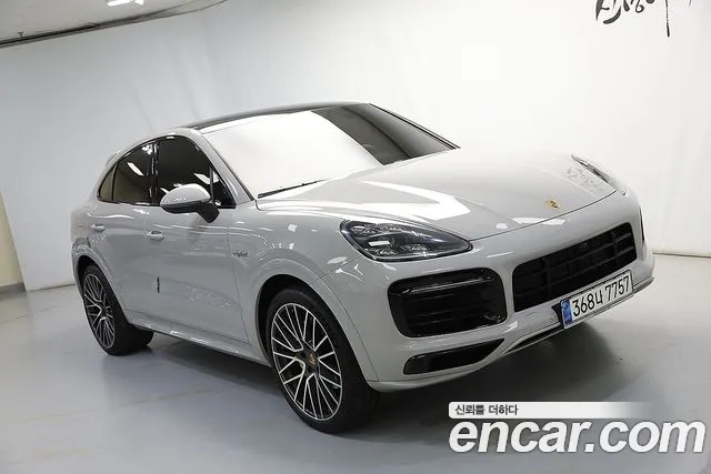 Porsche Cayenne 3.0 E-Hybrid Coupe