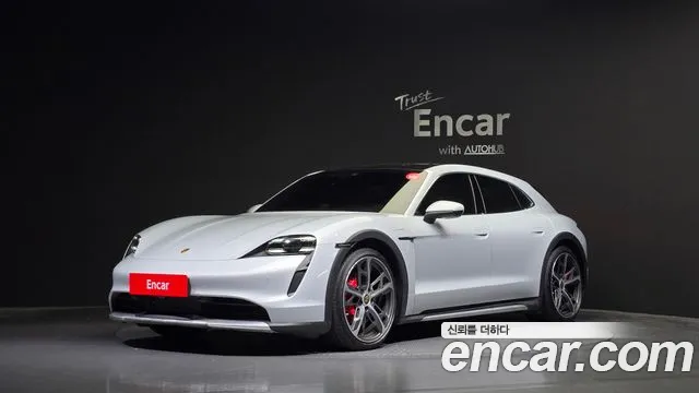 Porsche Taycan 4S Cross Turismo