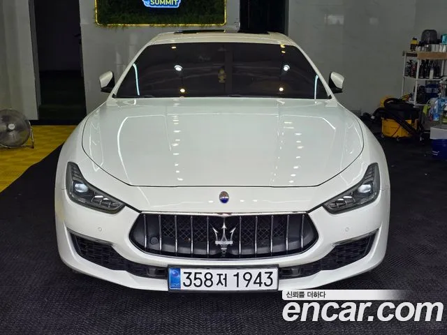 Maserati Ghibli 3.0 GranLusso