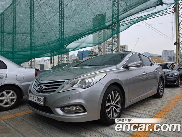 Hyundai Grandeur HG240 Luxury
