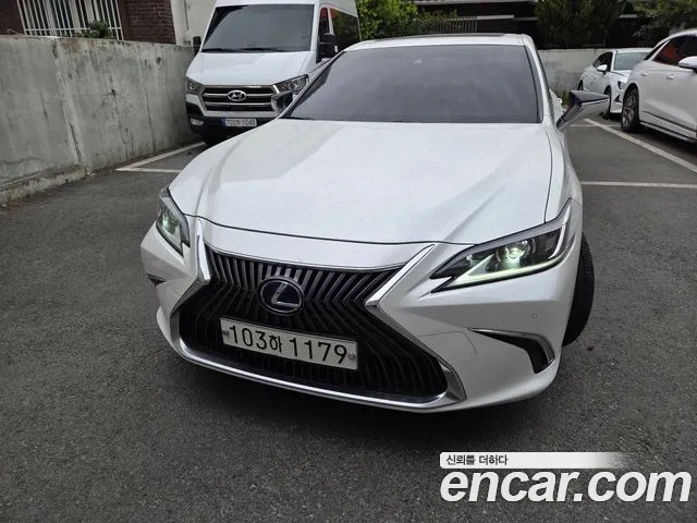 Lexus ES Luxury