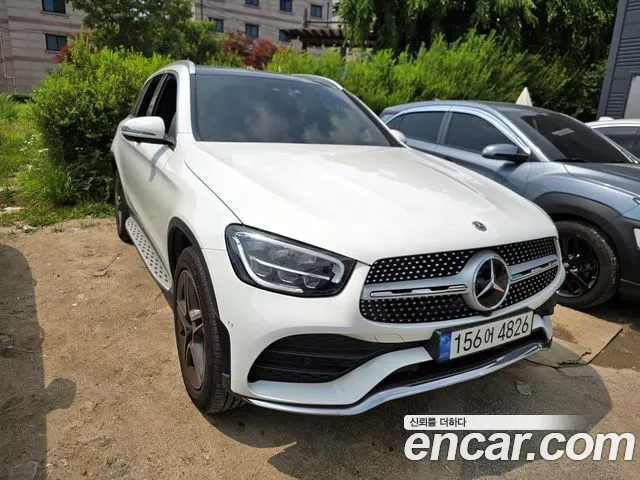 Mercedes-Benz GLC-Class GLC300e 4MATIC