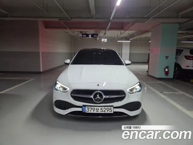 Mercedes-Benz C-Class C200 4MATIC Avantgarde