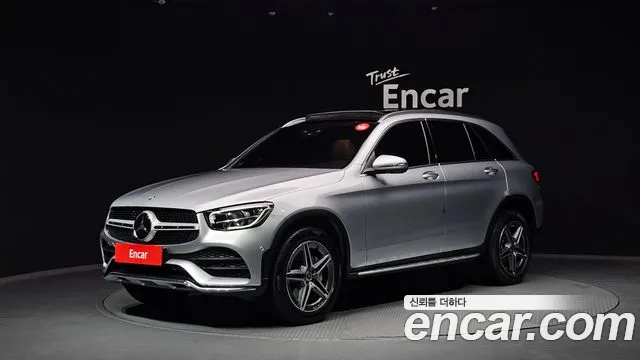 Mercedes-Benz GLC-Class GLC300e 4MATIC