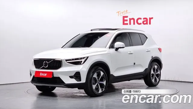 Volvo XC40 B4 Ultimate Bright