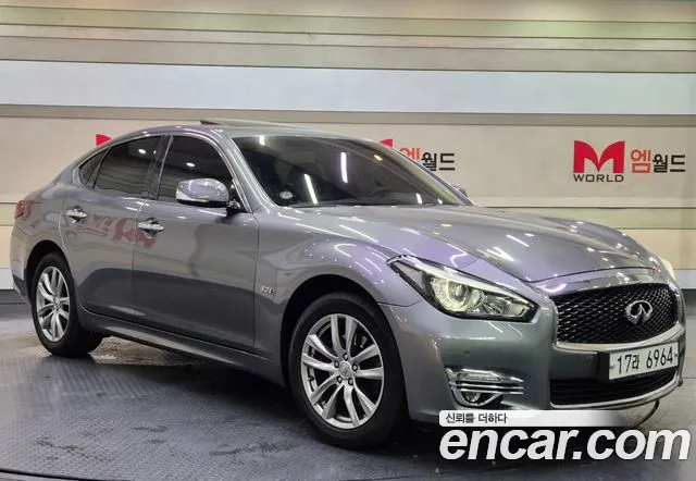 Infiniti Q70 3.0d