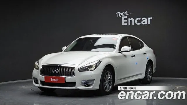 Infiniti Q70 3.7 Style