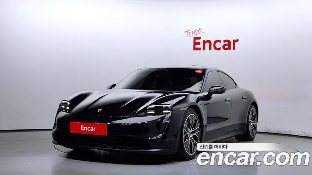 Porsche Taycan 4S