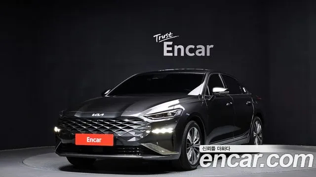 Kia K8 Signature