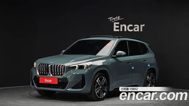 BMW iX1 xDrive 30 M Sport