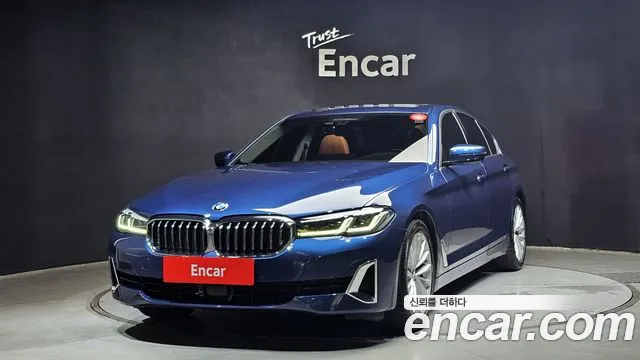 BMW 5-Series 520i Luxury