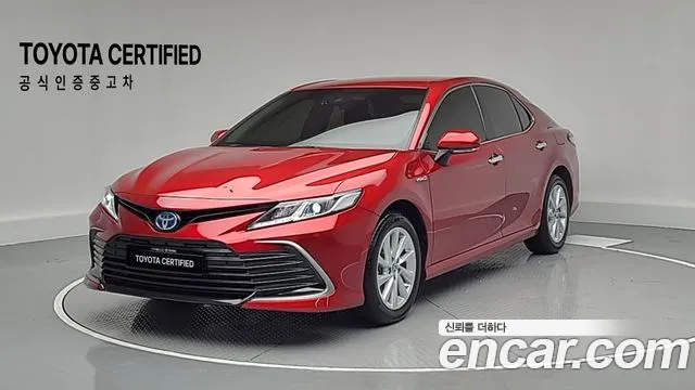Toyota Camry 2.5 LE Hybrid
