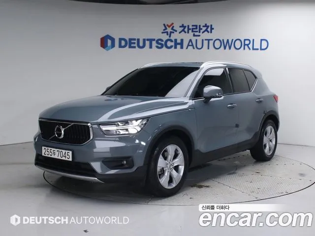Volvo XC40 B4 Momentum