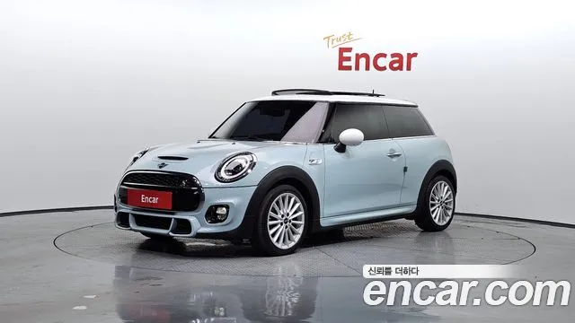 Mini Cooper Delaney Edition