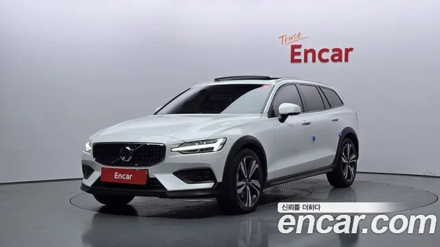 Volvo V60 T5 Pro AWD