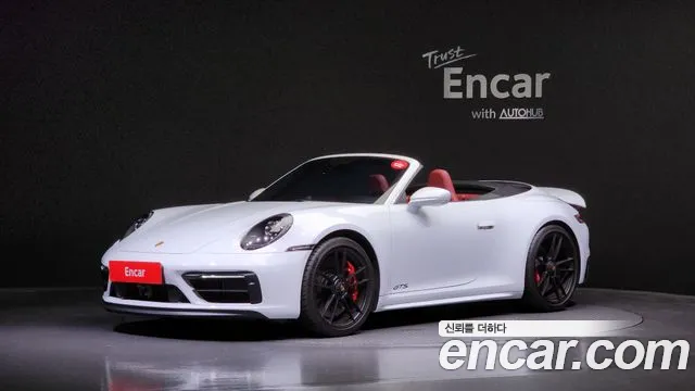 Porsche 911 Carrera 4 GTS Cabriolet