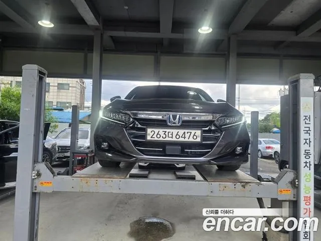 Honda Accord 2.0 Hybrid Touring