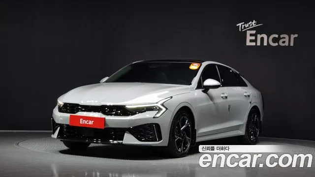 Kia K5 Signature