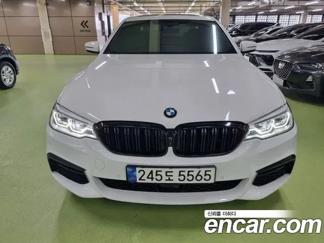 BMW 5-Series 530i M Sport Package Plus