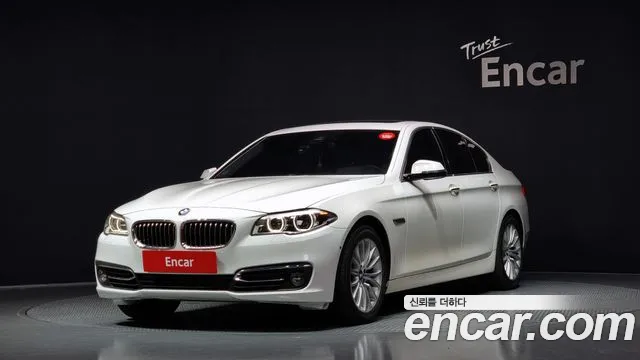 BMW 5-Series 528i xDrive Luxury