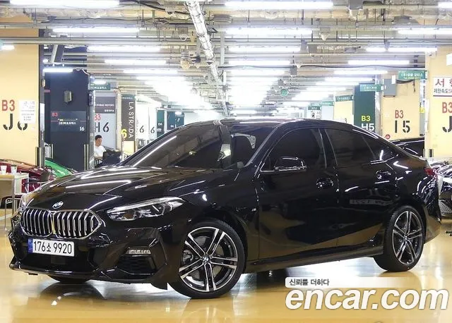 BMW 2-Series 220i M Sports