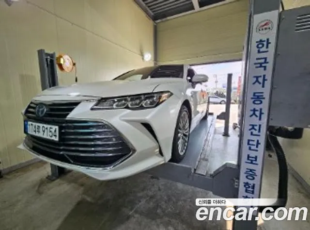 Toyota Avalon 2.5 Hybrid