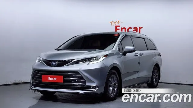 Toyota Sienna 2.5 Hybrid AWD