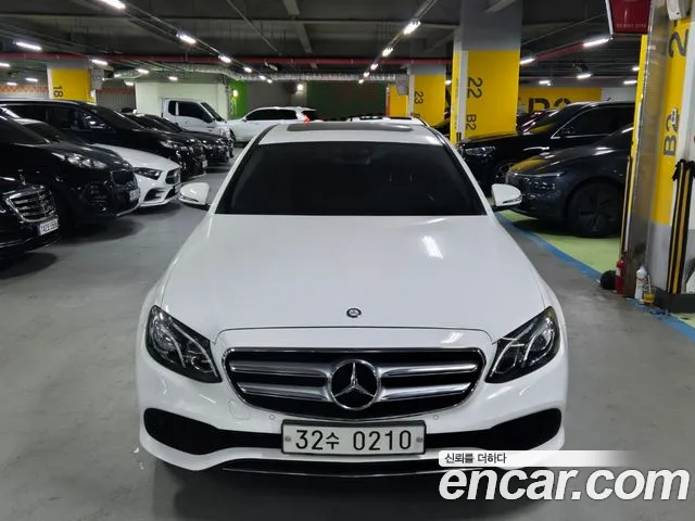Mercedes-Benz E-Class E200 Avantgarde