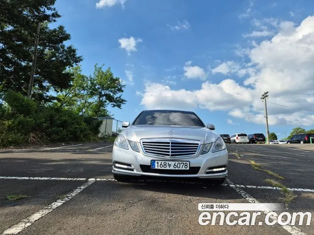 Mercedes-Benz E-Class E300 Elegance