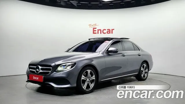 Mercedes-Benz E-Class E300 4MATIC Avnatgarde